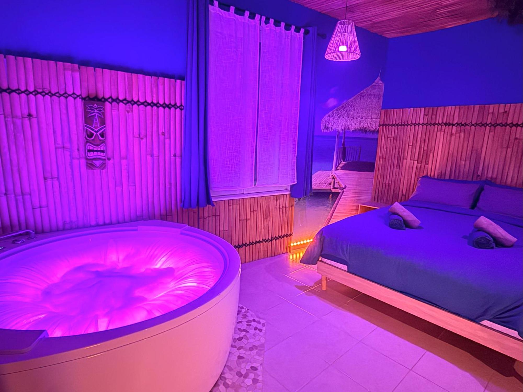 Narbnb - Bora-Bora Suite - Jacuzzi - Centre - Clim Narbonne Dış mekan fotoğraf